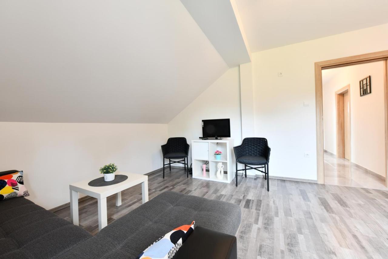 Apartman Mate Rakovica Exterior photo